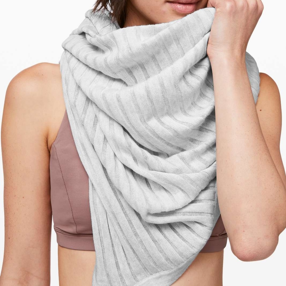 NWT lululemon Rejuvenate Scarf, Light Grey